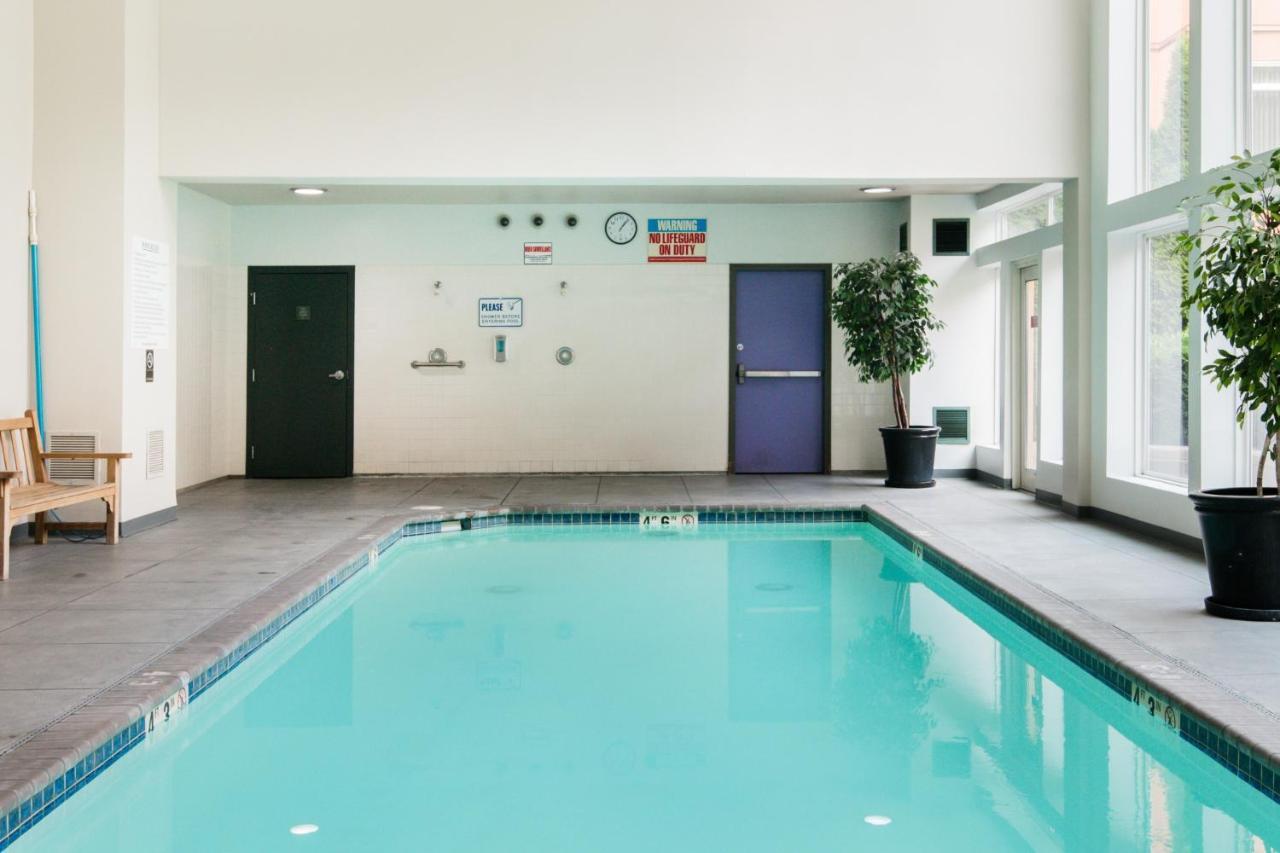 City Water View Oasis With Pool & Gym Near Cruise In Heart Of Seattle Bagian luar foto